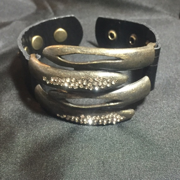 🌾REBEL DESIGNS BRACELET - Picture 3 of 4