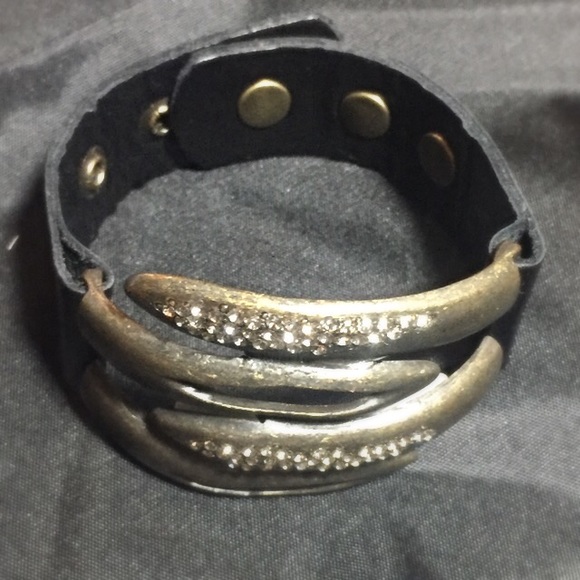 🌾REBEL DESIGNS BRACELET - Picture 4 of 4