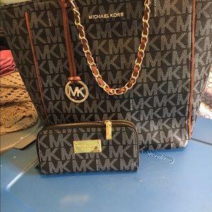 Michael kors bag and wallet