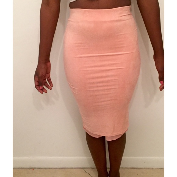 🚫SOLD🚫Fashion Nova High Waist Suede Skirt - Picture 2 of 5