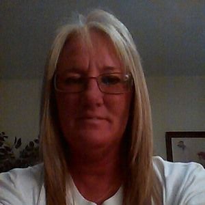 Meet your Posher, Dewanna