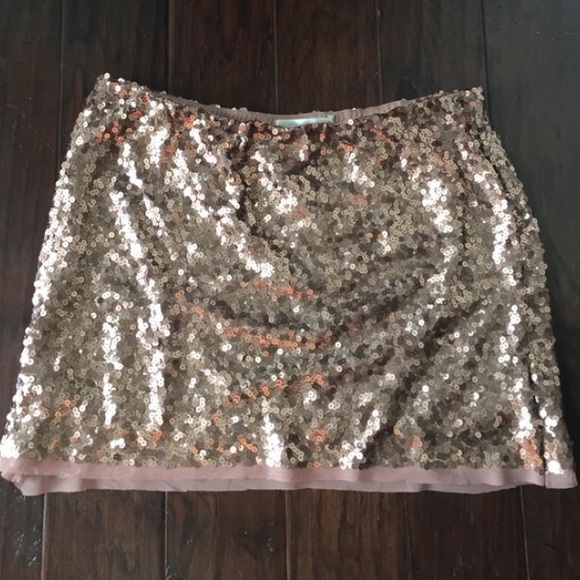 Rose gold sequin skirt. XL