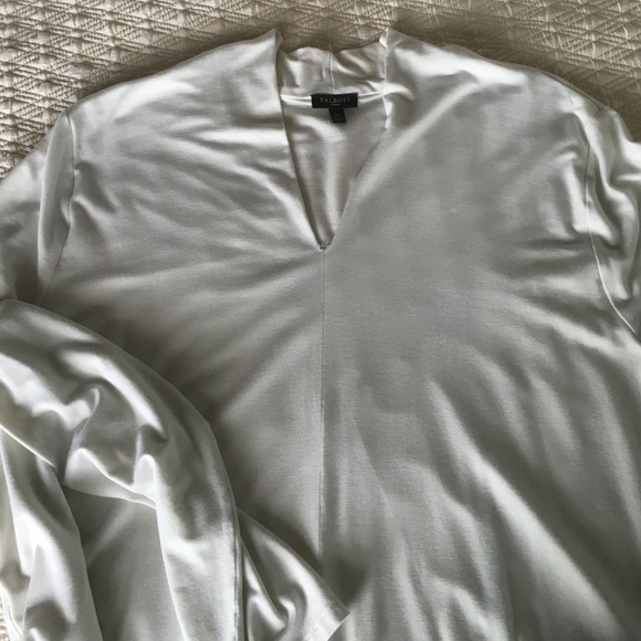V-neck blouse cream
