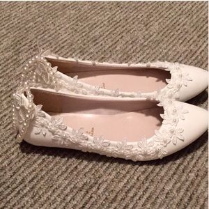 NWOT white lace flats