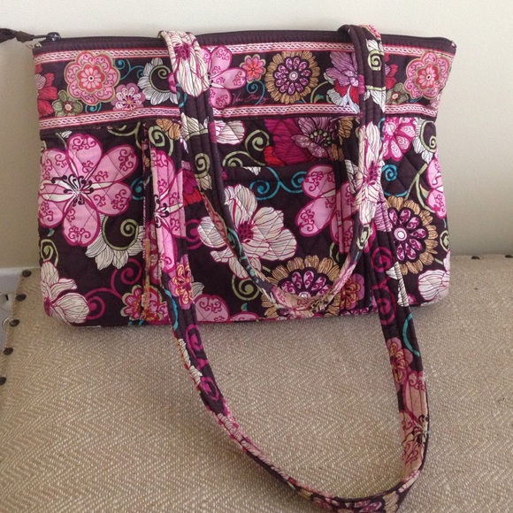 Vera Bradley Handbags - Vera Bradley purse