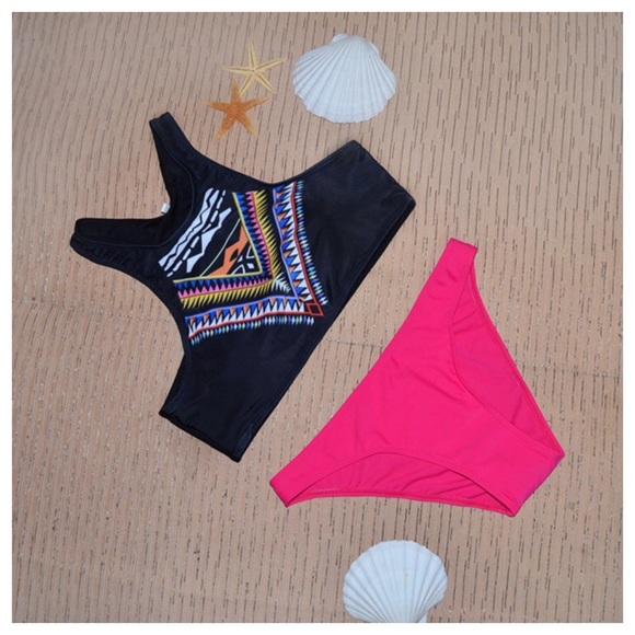 Women tribal Bikini Swimsuit bathing - Picture 2 of 3