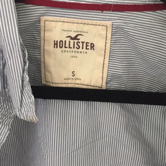 Button down - Picture 2 of 2