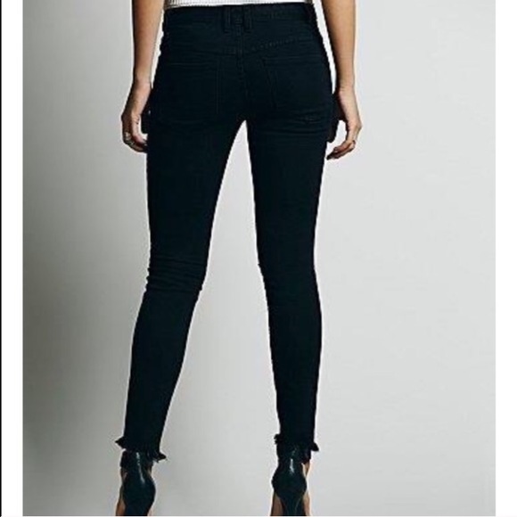❌bundled: Free People Destroyed Ankle Skinny - Picture 3 of 4