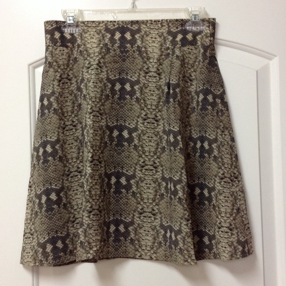 Marc by Marc Jacobs Dresses & Skirts - Marc by Marc Jacobs Serpent Silk Skirt