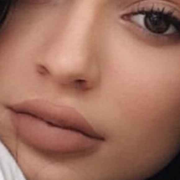 Kylie NEW COLOR "Exposed" Lip Kit! Rdy to ship! 💄 - Picture 2 of 4