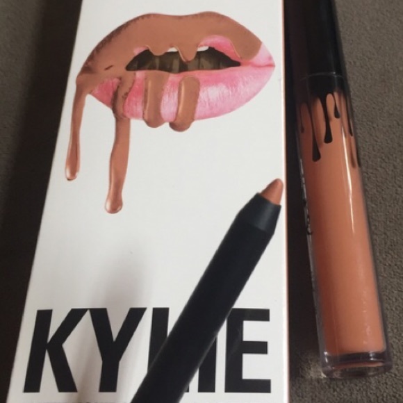 Kylie NEW COLOR "Exposed" Lip Kit! Rdy to ship! 💄 - Picture 4 of 4