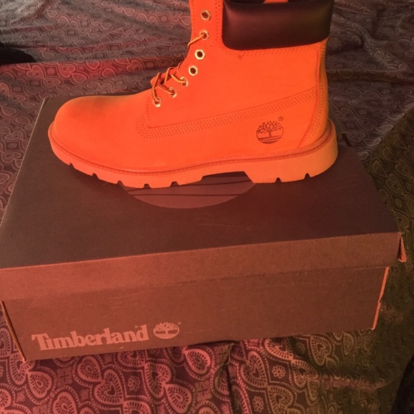 SOLD! NWT MEN WATERPROOF TIMBERLAND BOOTS
