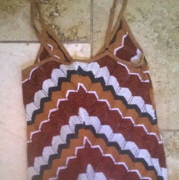 Top - Picture 2 of 4