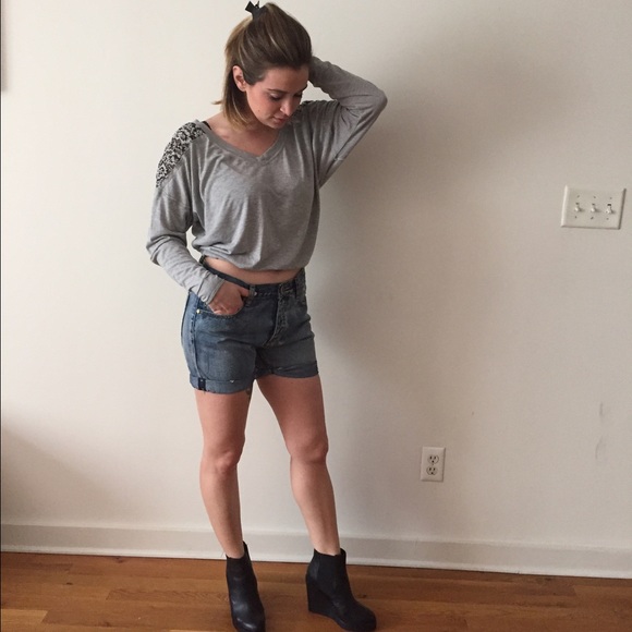 Long sleeve crop top