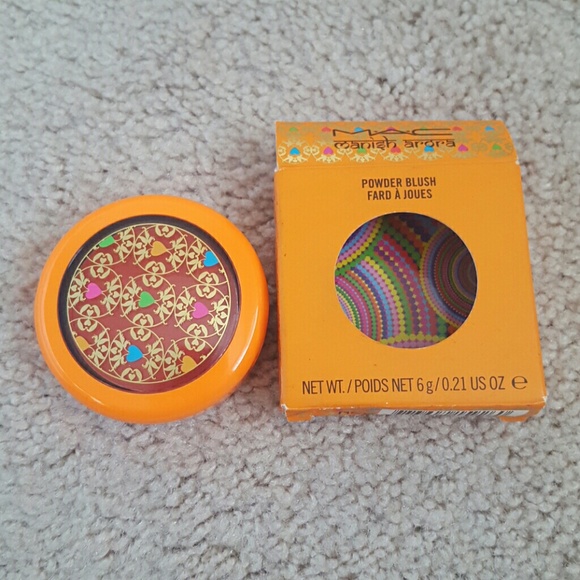 MAC manish blush - Picture 1 of 4