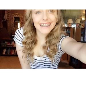 Meet your Posher, Alyssa