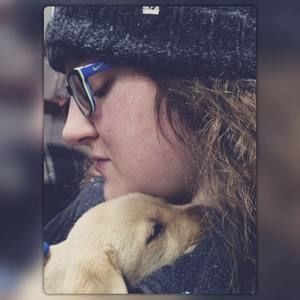 Meet your Posher, Lorie