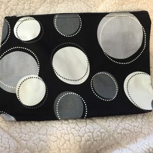Thirty-One large zipper pouch
