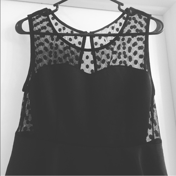 Beutiful black dress!!