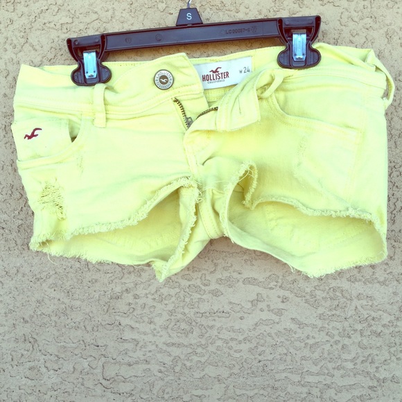 Hollister shorts 😍