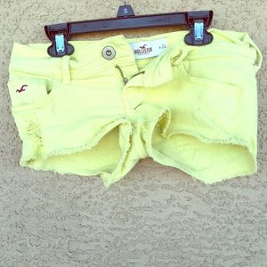 Hollister shorts 😍