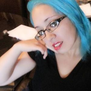 Meet your Posher, Edith