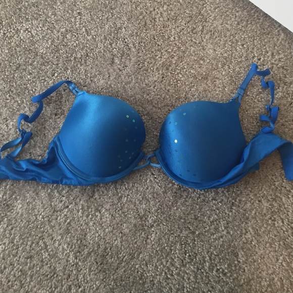 32C add two cup VS bra
