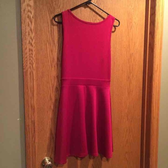 Red skater dress with black mesh - Picture 2 of 4