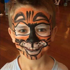 Meet your Posher, Cara