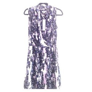 New! Modern slimming floral striped v neck dress m