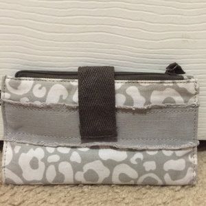 Thirty-One soft wallet