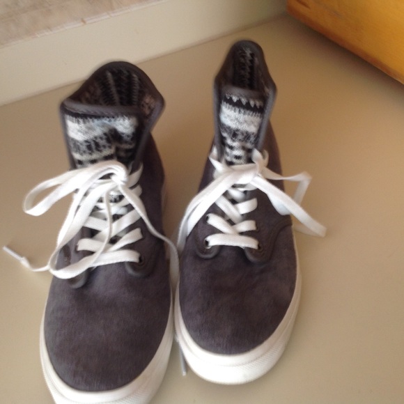 Vans Shoes - 🌹Price Drop🌹EUC Vans Hightops