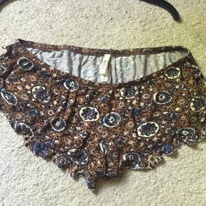 RVCA patterned soft shorts