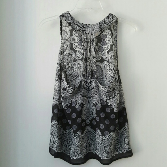 Black and White Sheer Tank - Picture 2 of 3