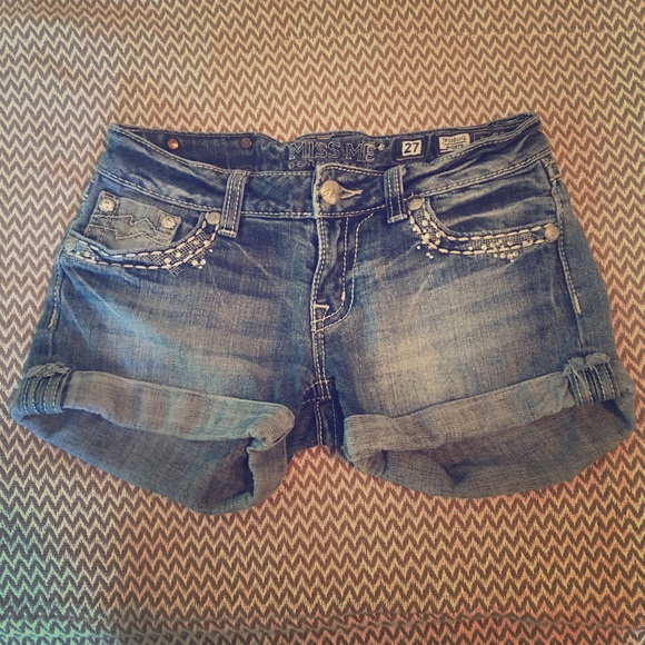 Miss Me Crystal Shorts