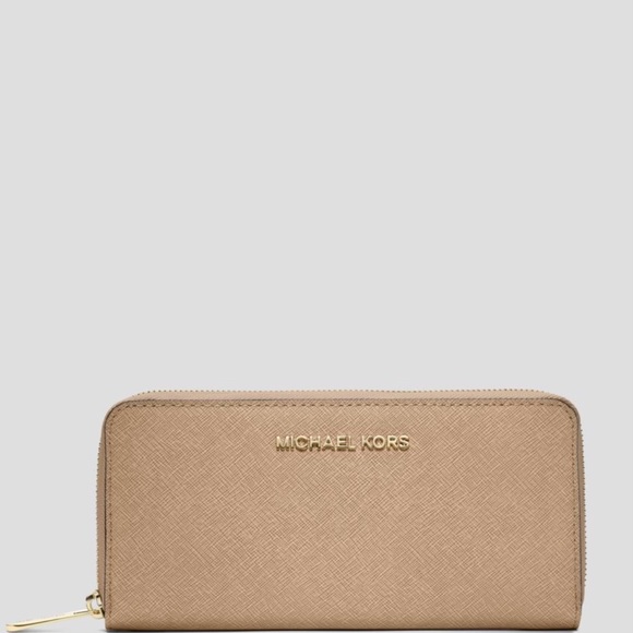 Michael Kors Handbags - Michael Kors Wallet