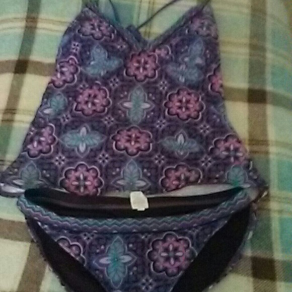 Two piece bathing suit sz lrg xhiliration