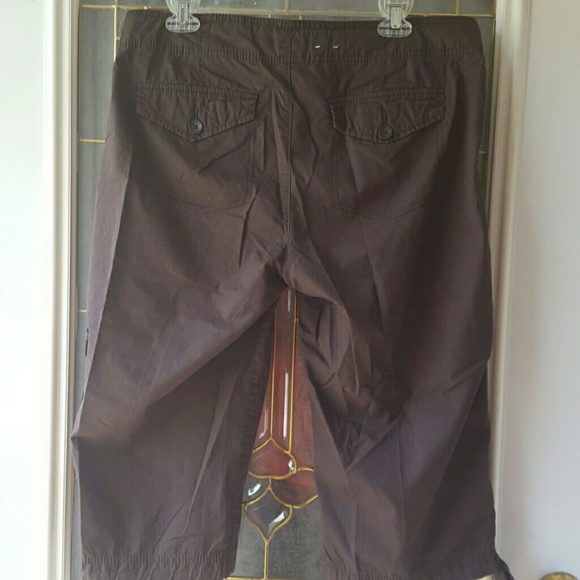 Capris - Picture 2 of 2