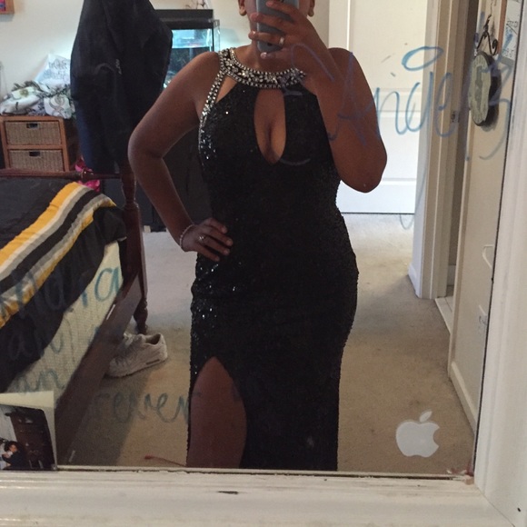 Size 8 prom dress - Picture 3 of 4