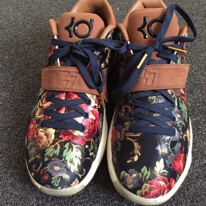 KD 7 FLORAL