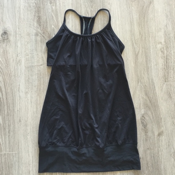 Lululemon no limits tank black