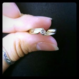 White gold ring size 7