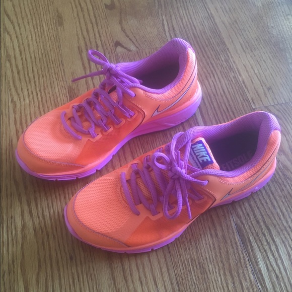 Nike women's "Lunar forever 3" size 6 in orange - Picture 2 of 3