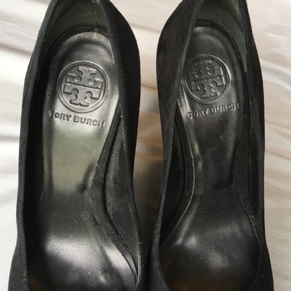 Sold Authentic Tory Burch pump - Picture 2 of 4