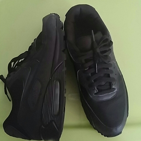 Shoes - Air max