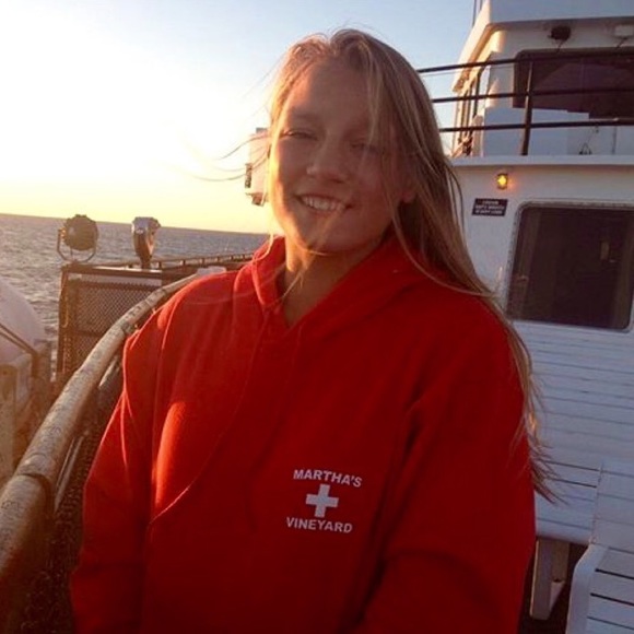 Meet your Posher, Sara - Picture 1 of 1