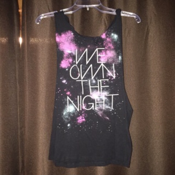 cute tank! never worn!