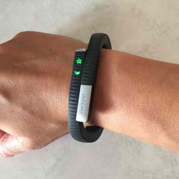 Jawbone Up Bracelet (Medium) - Picture 1 of 3