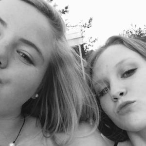 Meet your Posher, Leah