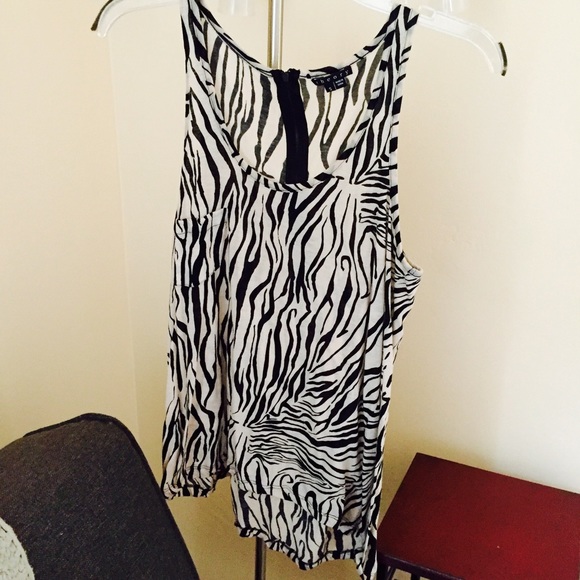 Theory Zebra Print Tank with Back Zipper